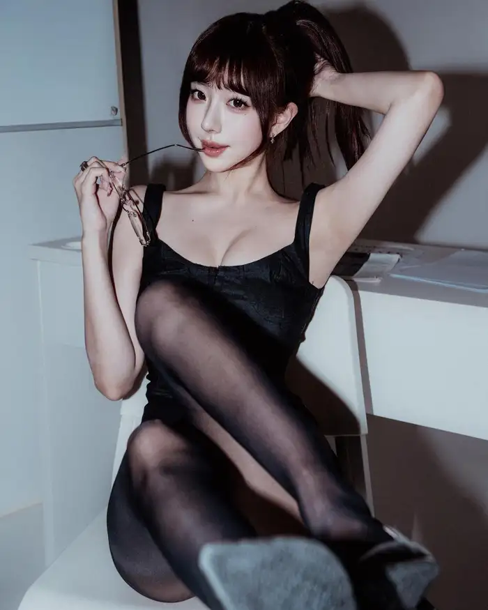 Gái Xinh Cosplay Ảnh Sex Khiêu Gợi Đầy