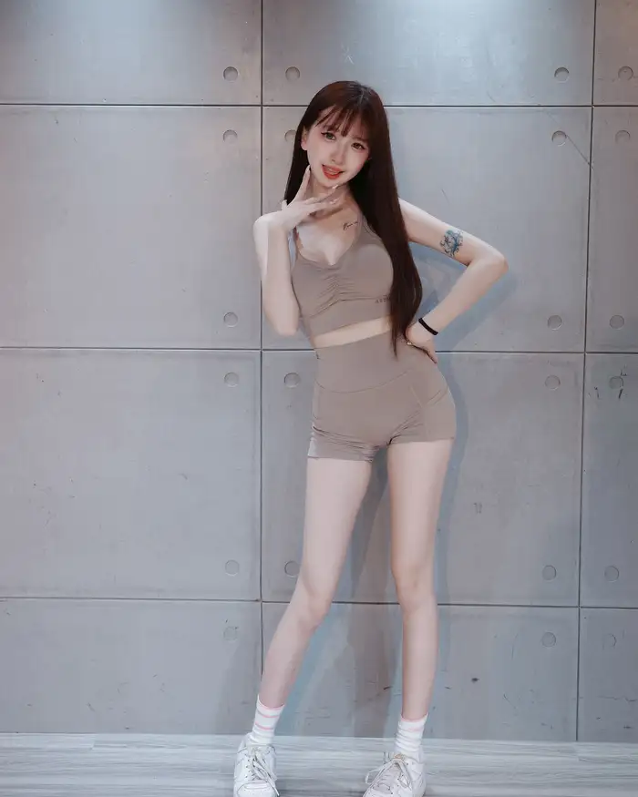 Gái Xinh Cosplay Ảnh Sex Căng Tròn Quyến Rũ