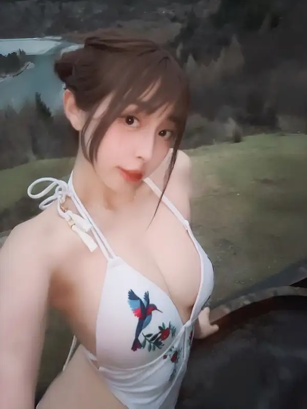 Tải ảnh lồn show hàng