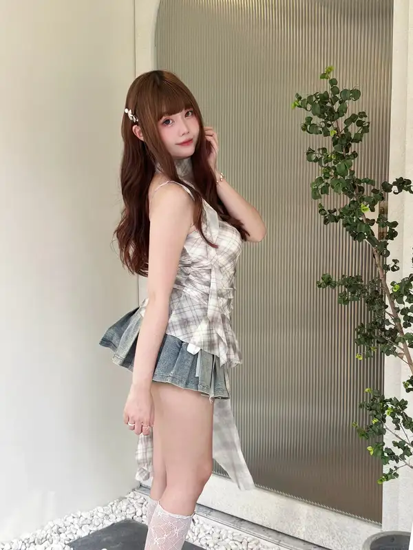 Gái Xinh Học Sinh 18 Ảnh Sex Căng Tròn Quyến Rũ