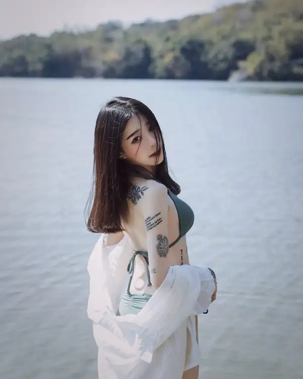 Học Sinh 18 Tuổi Ảnh Sex Thân Hình Săn Chắc