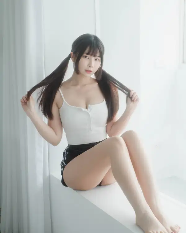 Học Sinh 18 Ảnh Sex Khiêu Gợi Body Săn Chắc