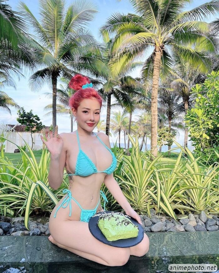 Ảnh avatar sex Ngân 98 ngực căng quyến rũ