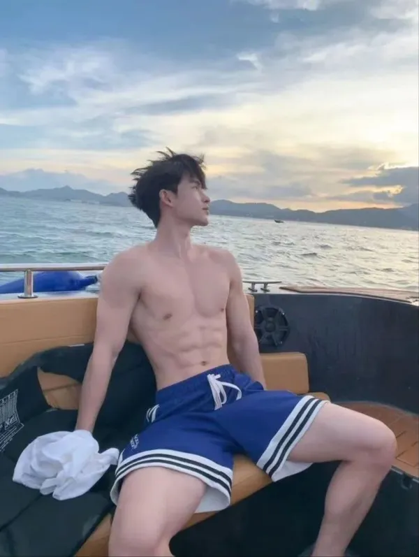 Ảnh Trai Đẹp Cặc To Nóng