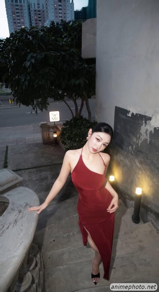 Ảnh avatar nude của Trần Hà Linh body chuẩn sexy