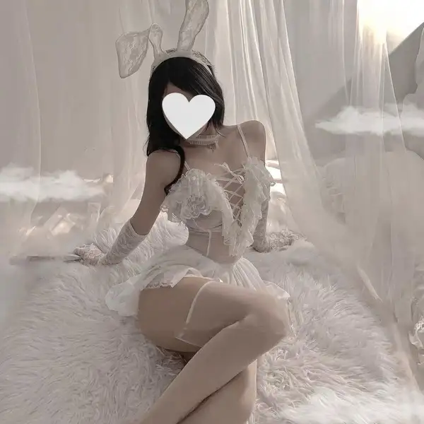 Hình ảnh sex gái xinh đồ ngủ mỏng