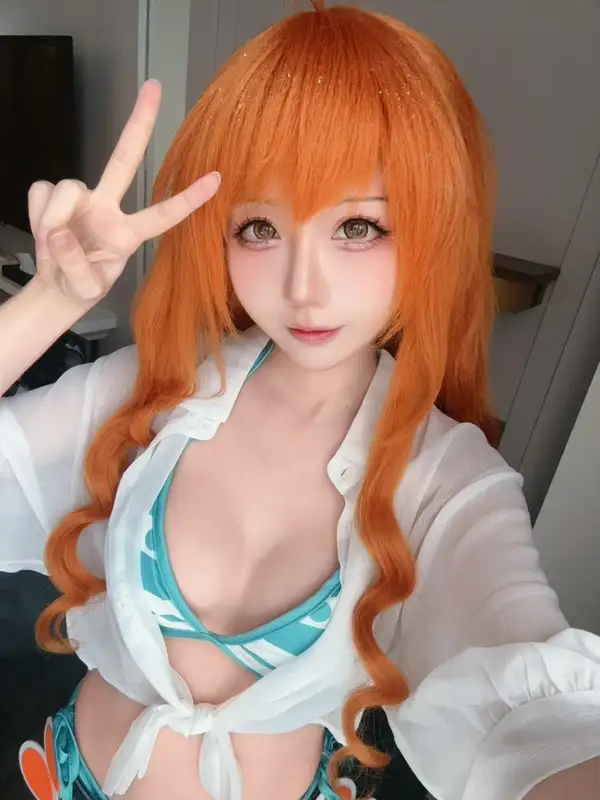 Xem ảnh cosplay Senyuki show hàng