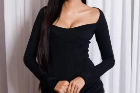 278+ Ảnh Hoàng Thùy sexy siêu cuốn hút với đuôi chân kiếm Nhật đẹp phê